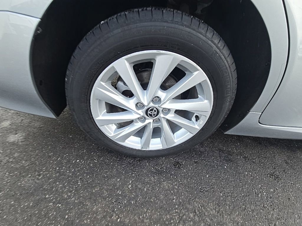Used 2023 Toyota Camry LE image 10