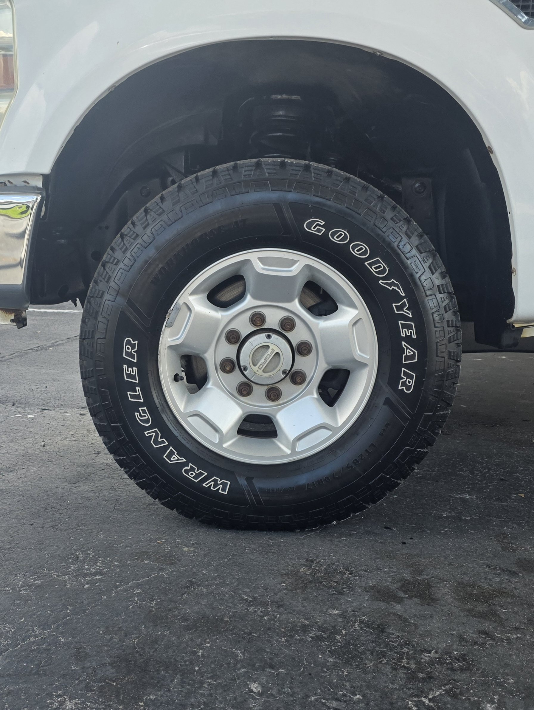 Used 2010 Ford F250 XL AWD/4WD image 36