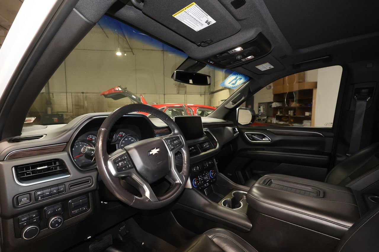 Used 2021 Chevrolet Tahoe LT w/ LT Signature Package image 9