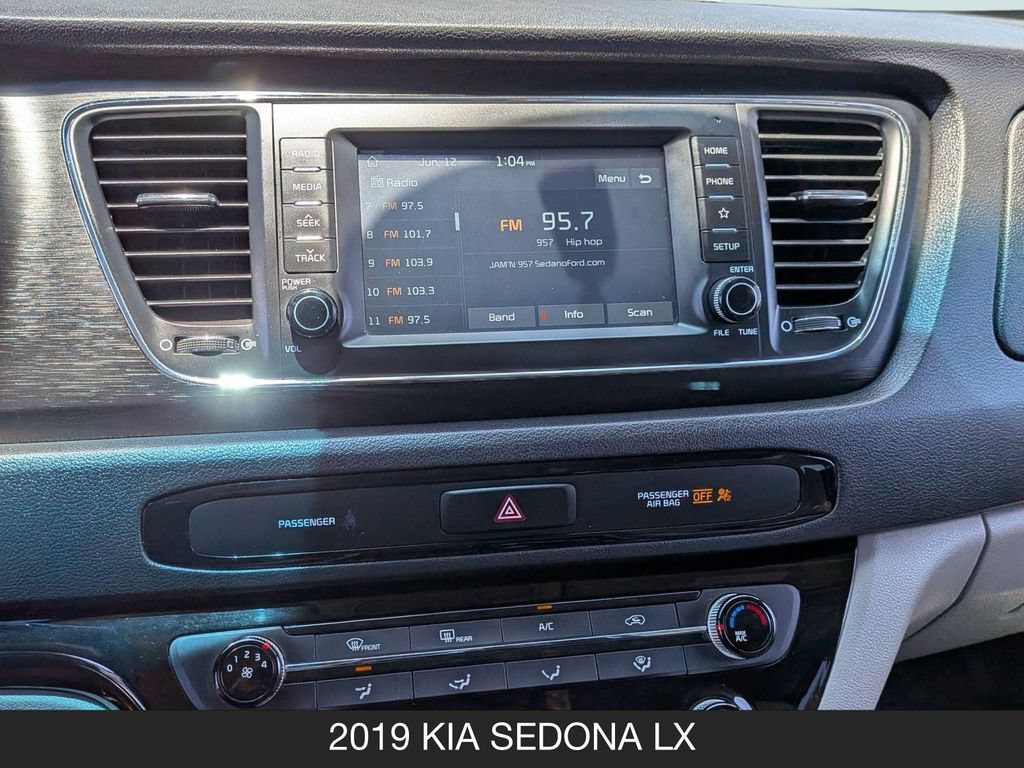 Used 2019 Kia Sedona LX FWD image 22