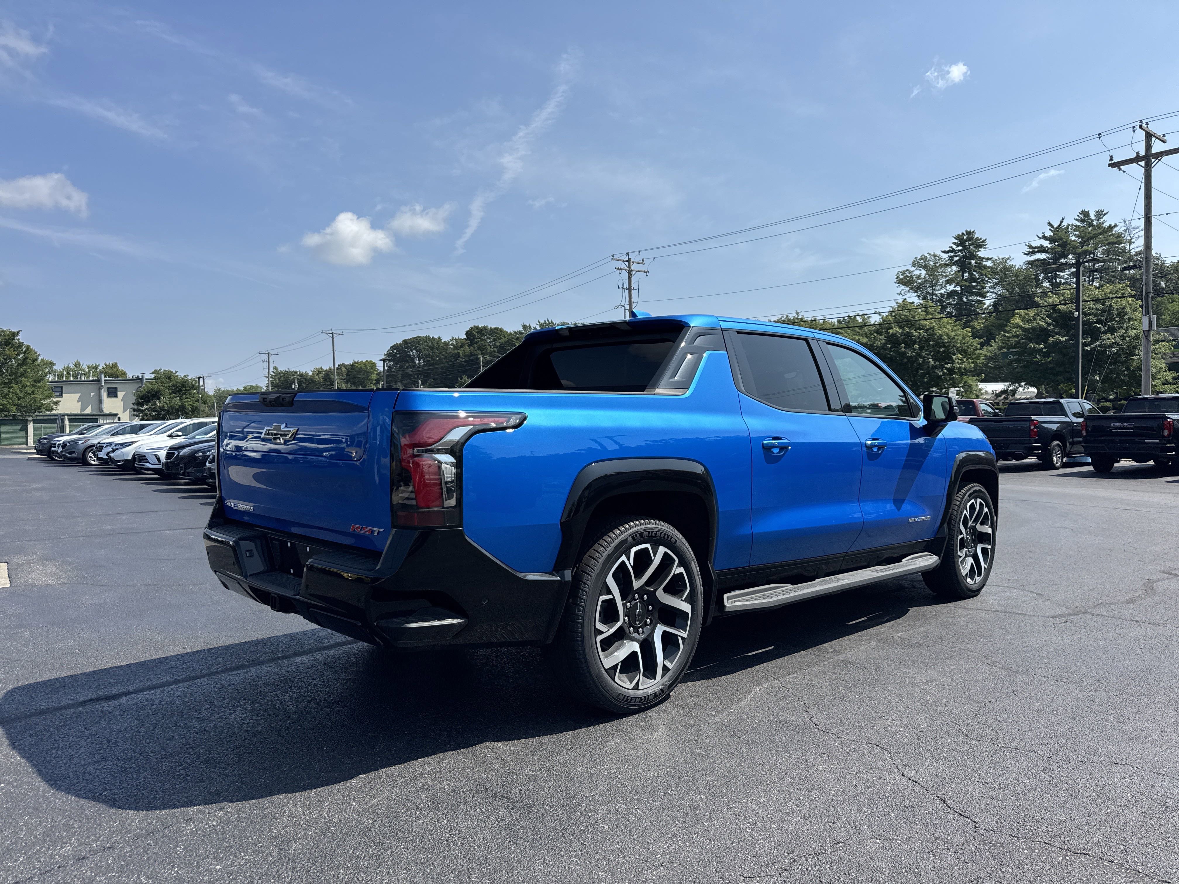 New 2025 Chevrolet Silverado EV RST image 6