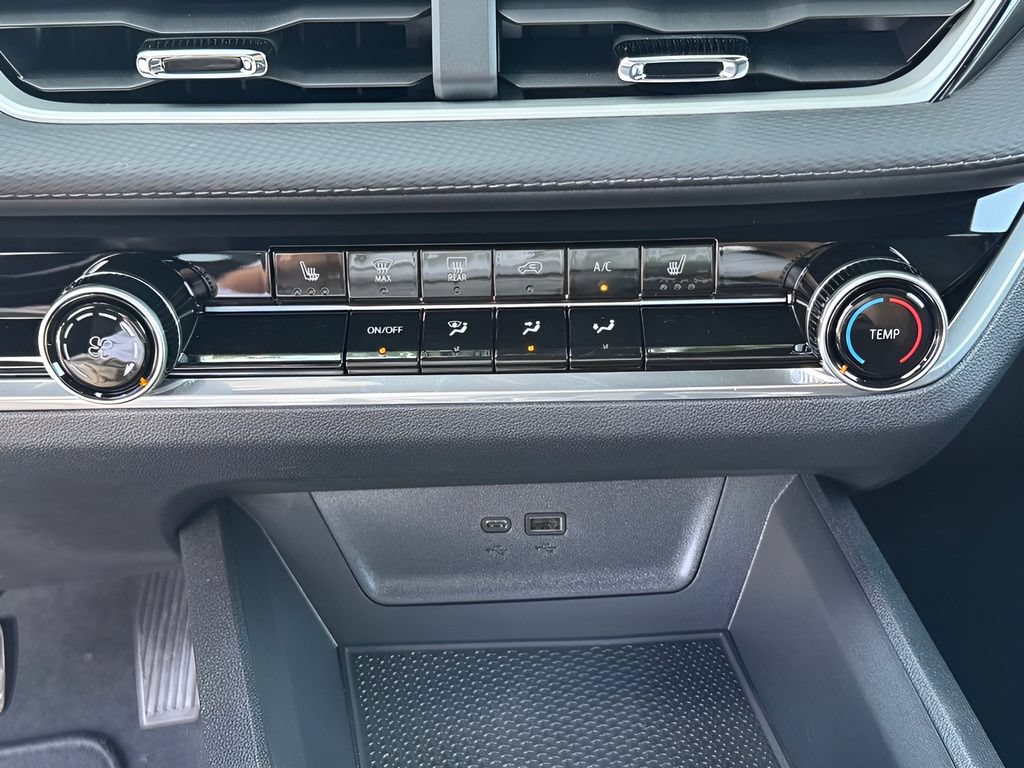 New 2027 Chevrolet Equinox LT FWD image 22