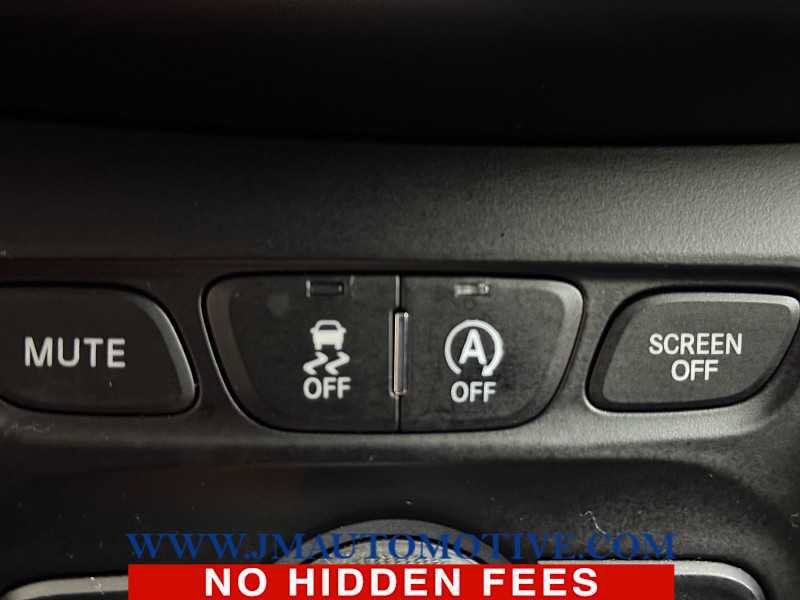 Used 2020 Jeep Cherokee Limited image 35