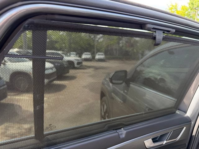 Used 2025 Volkswagen Atlas Cross Sport SE AWD/4WD image 12