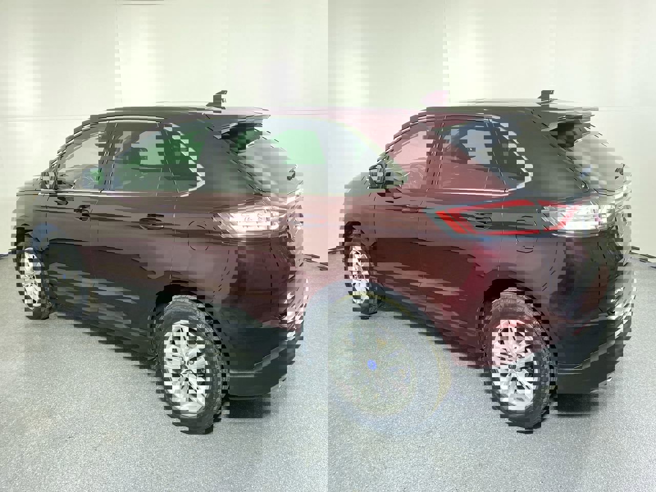 Used 2018 Ford Edge SEL w/ Equipment Group 201A image 32