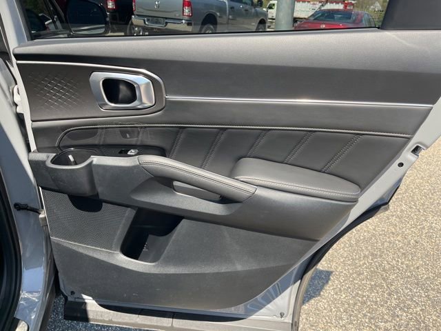 Used 2023 Kia Sorento SX AWD/4WD image 15