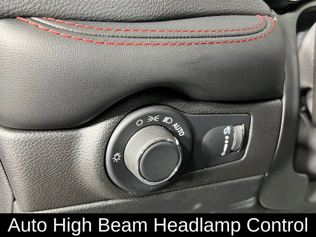 Used 2025 Dodge Durango GT image 25