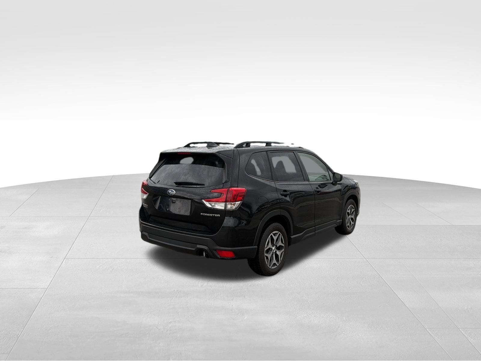 Used 2023 Subaru Forester Premium AWD/4WD image 6