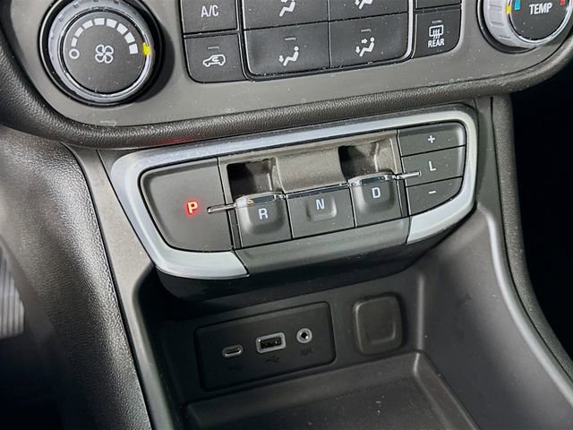 Used 2024 GMC Terrain SLE FWD image 18