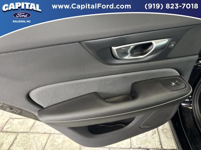 Used 2024 Volvo S60 B5 Plus w/ Climate Package AWD/4WD image 17