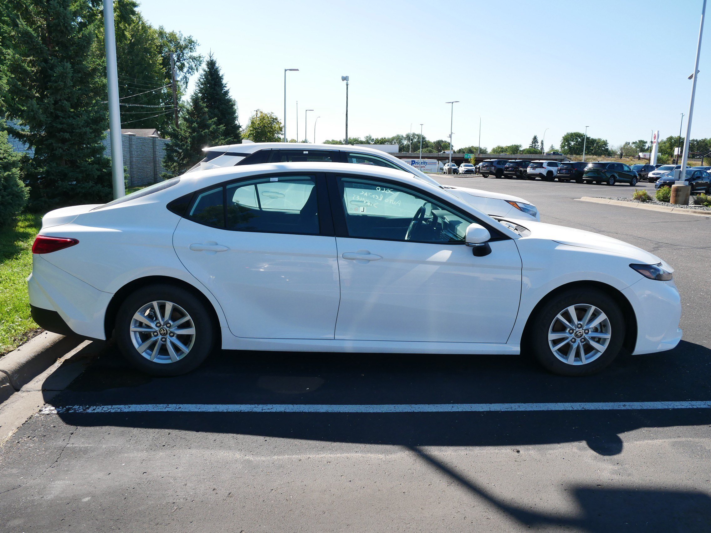 Used 2026 Toyota Camry LE FWD image 5