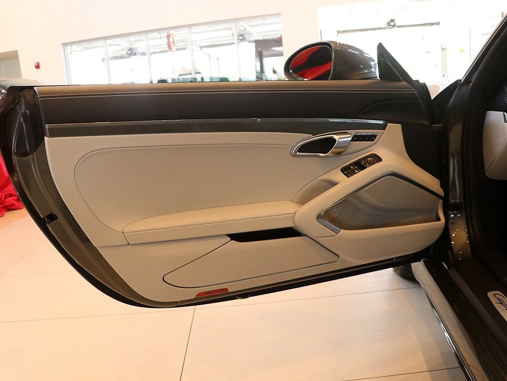 Used 2025 Porsche 718 Cayman GT4 image 46