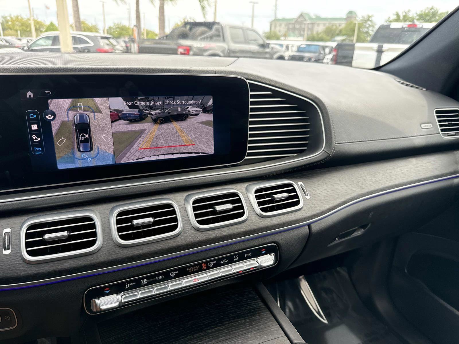 Certified 2025 Mercedes-Benz GLS 450 4MATIC image 27