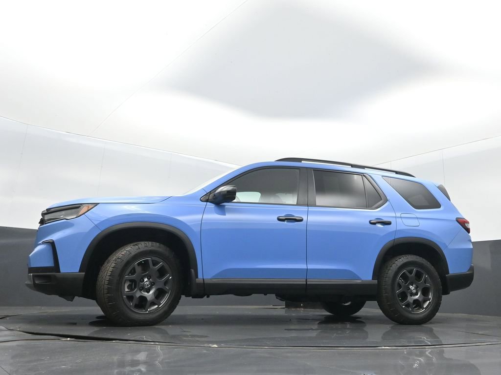 Used 2023 Honda Pilot TrailSport image 33