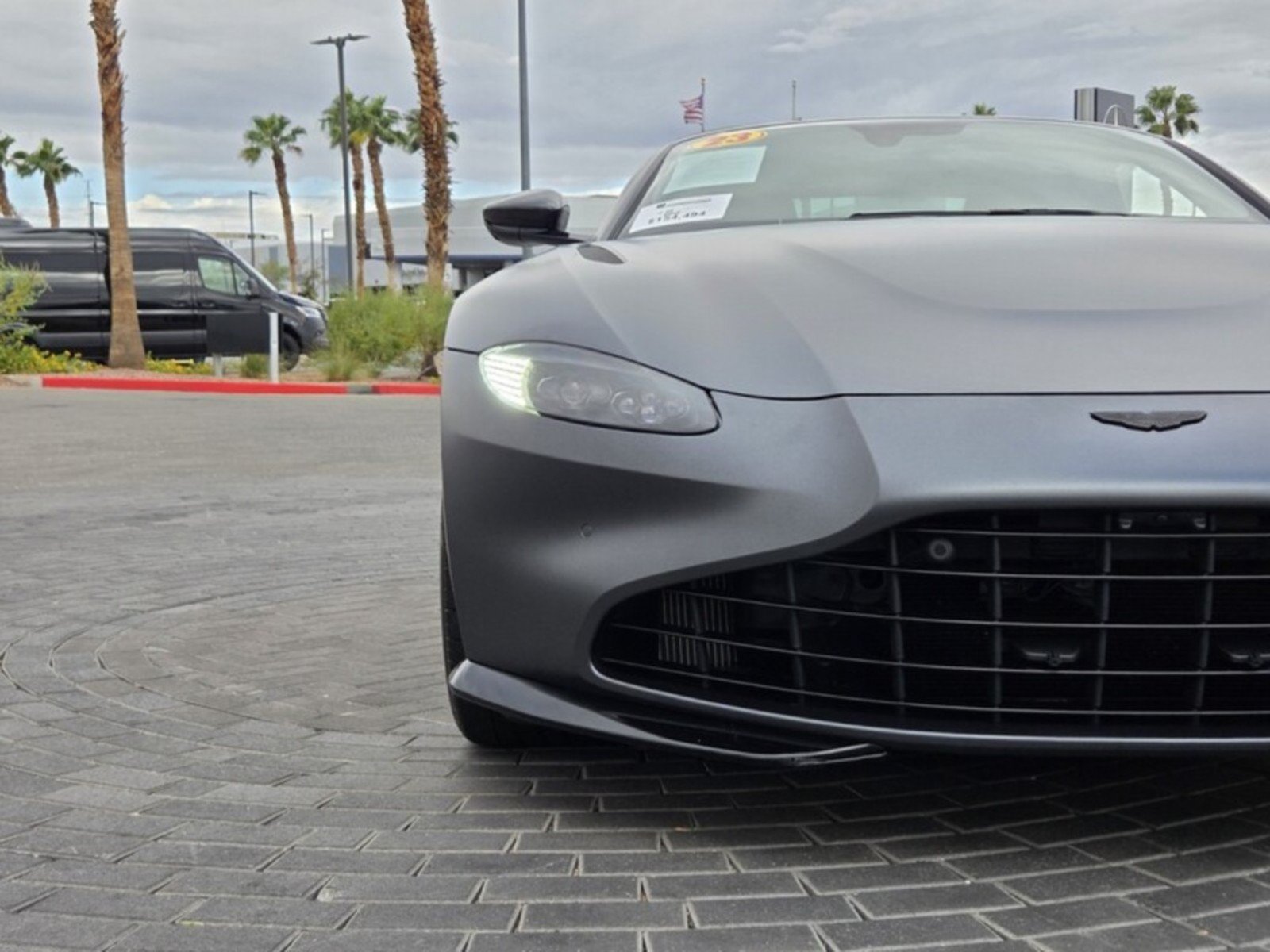 Used 2023 Aston Martin V8 Vantage Roadster RWD image 10