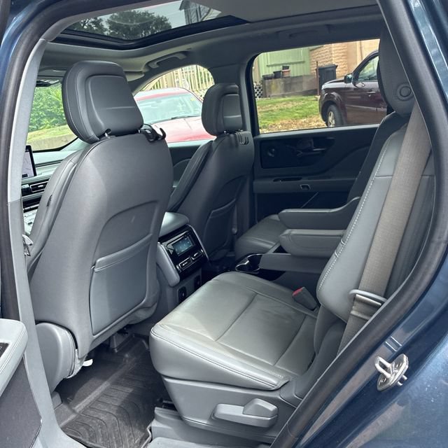 Used 2020 Lincoln Aviator Reserve w/ Equipment Group 201A AWD/4WD image 14