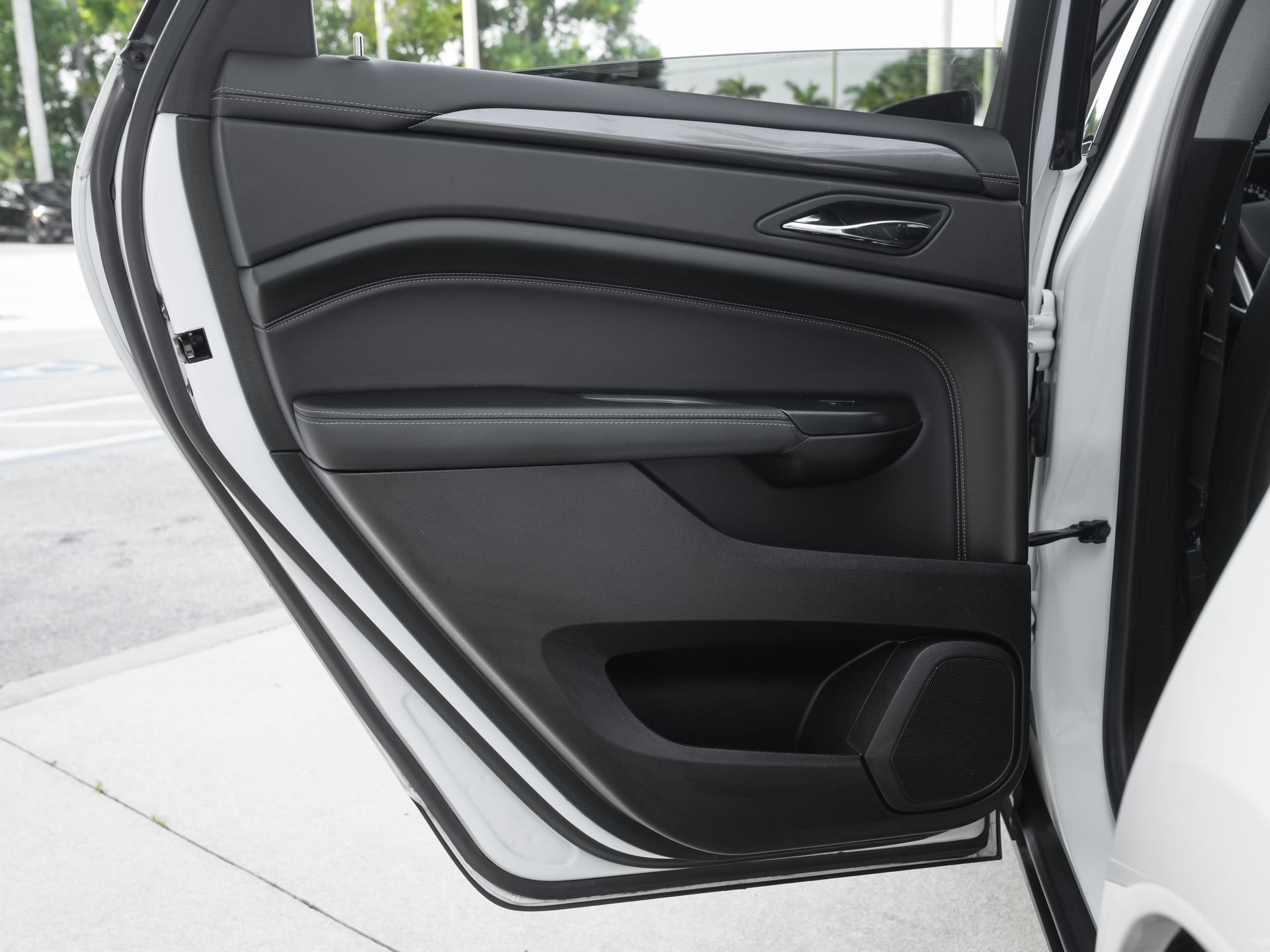 Used 2015 Cadillac SRX FWD image 18