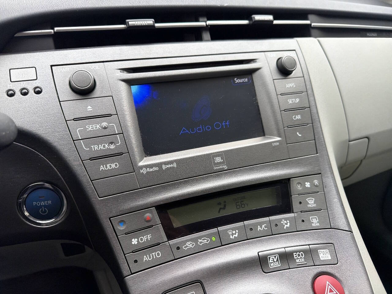 Used 2014 Toyota Prius Four FWD image 33