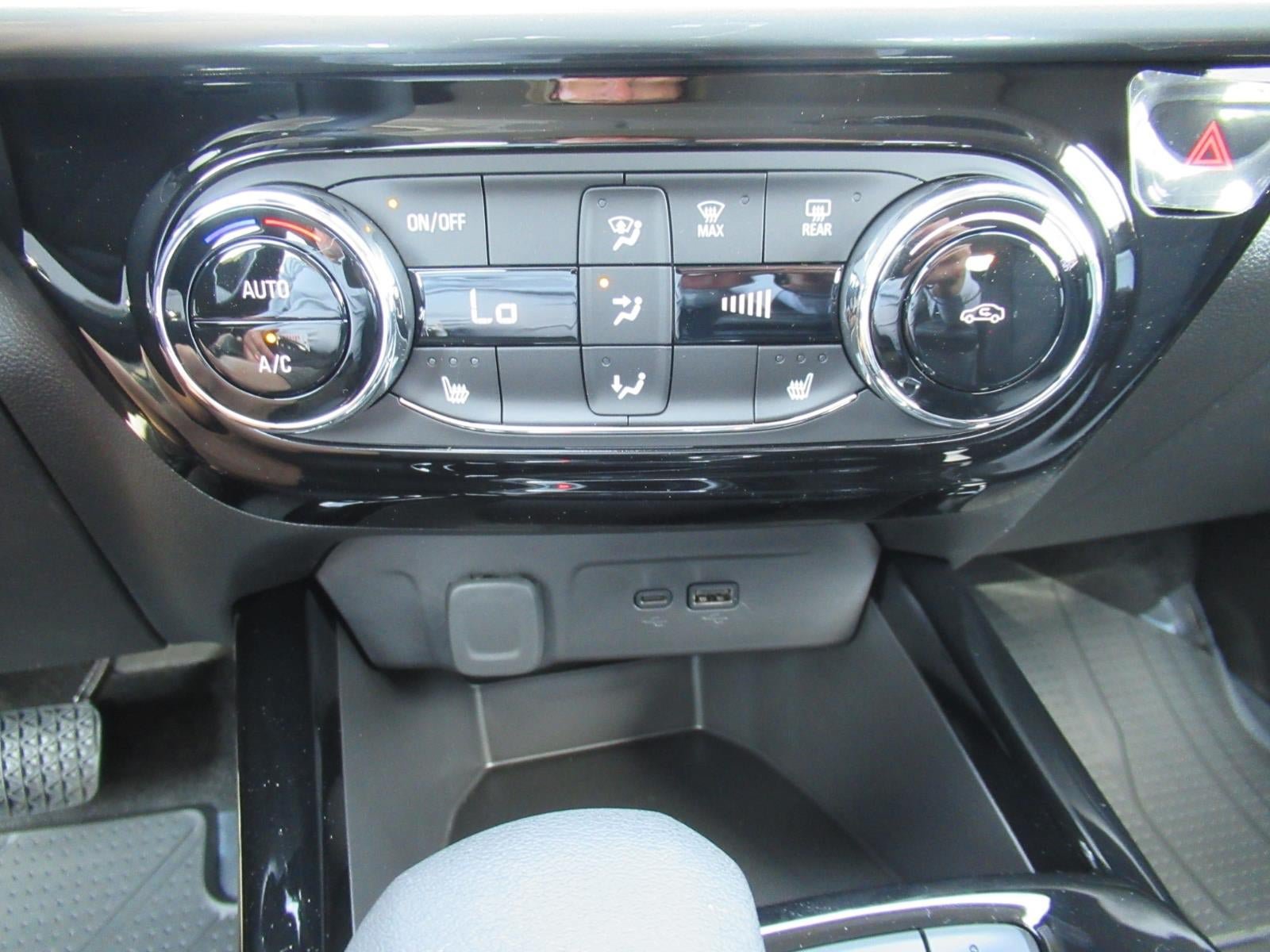 New 2026 Chevrolet Trax LT w/ Driver Confidence Package FWD image 28