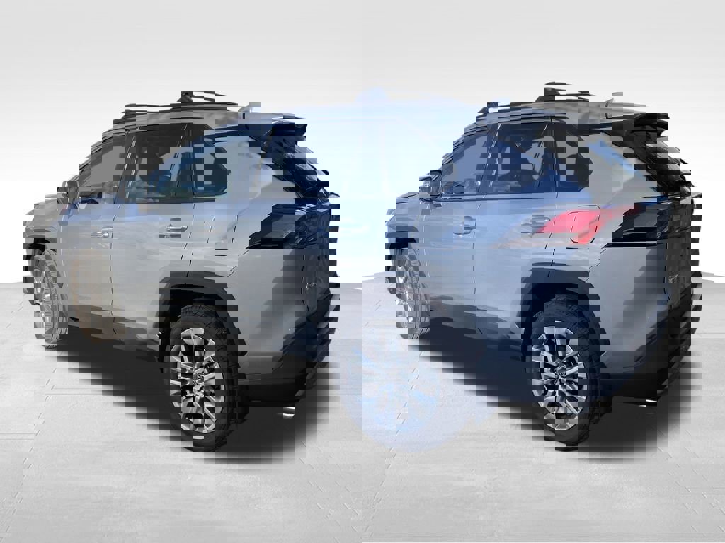 Used 2025 Toyota RAV4 Limited image 9