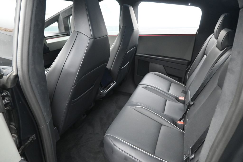Used 2024 Tesla Cybertruck AWD Crew Cab image 27