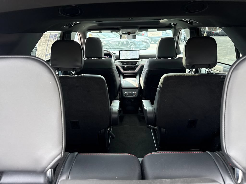 Used 2025 Ford Explorer ST-Line w/ Premium Package AWD/4WD image 14