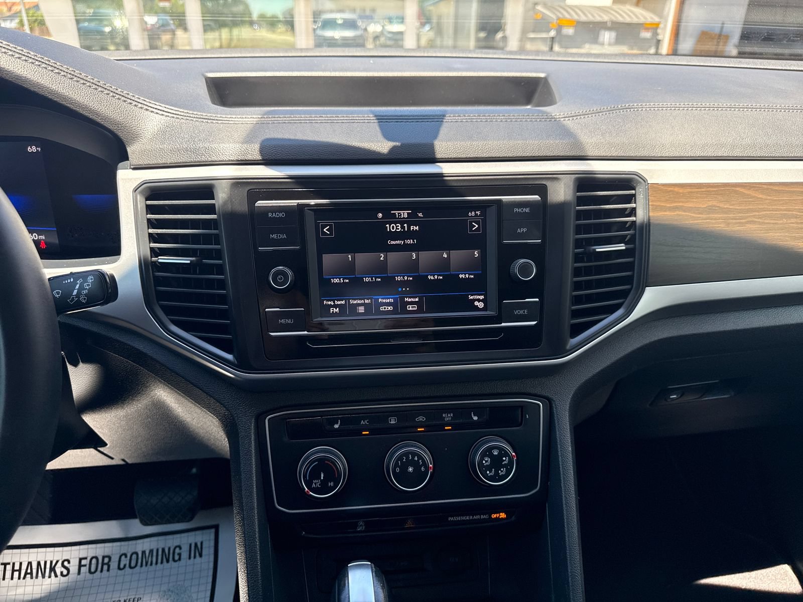 Used 2023 Volkswagen Atlas SE FWD image 18