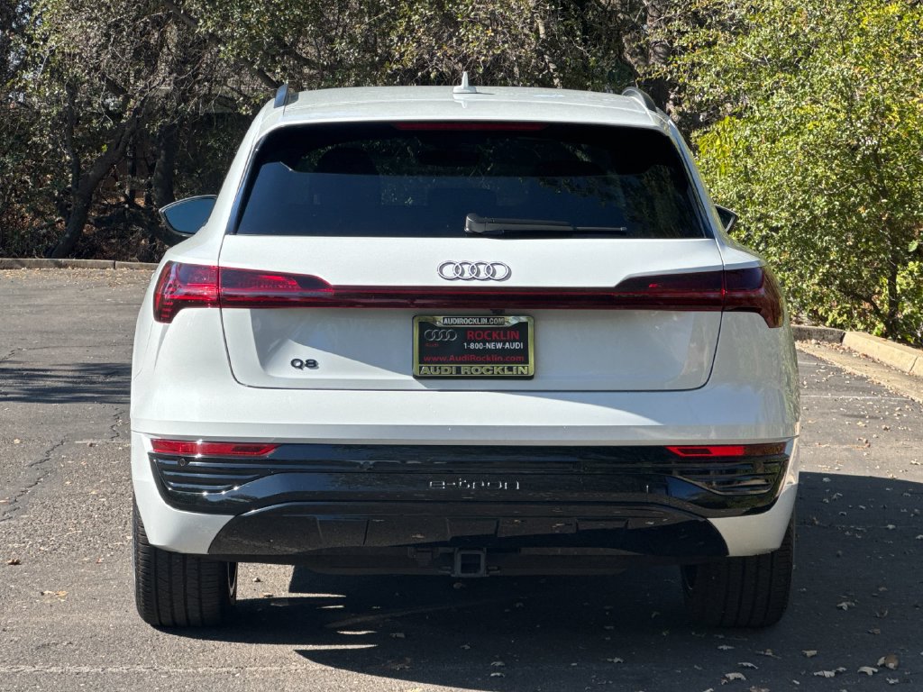 Used 2024 Audi Q8 e-tron Prestige w/ Prestige Package AWD/4WD image 6
