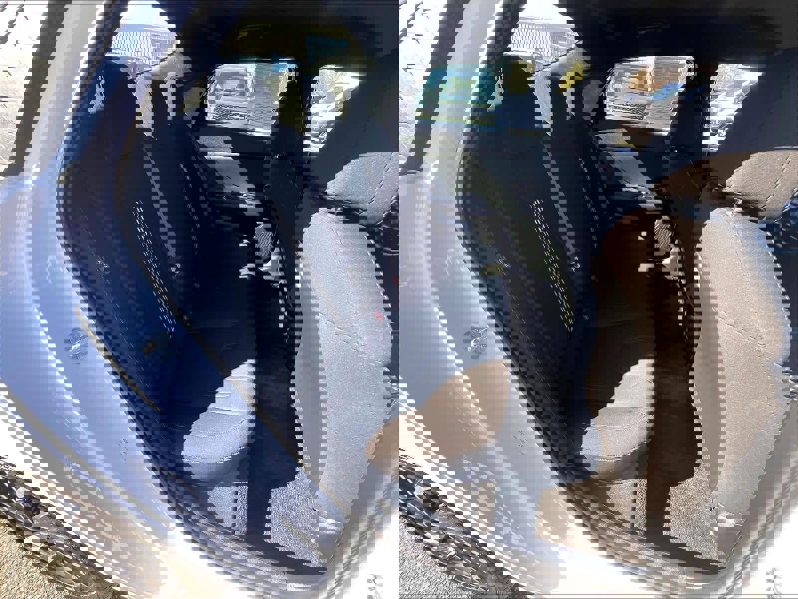 Certified 2025 Hyundai Elantra Sport image 32