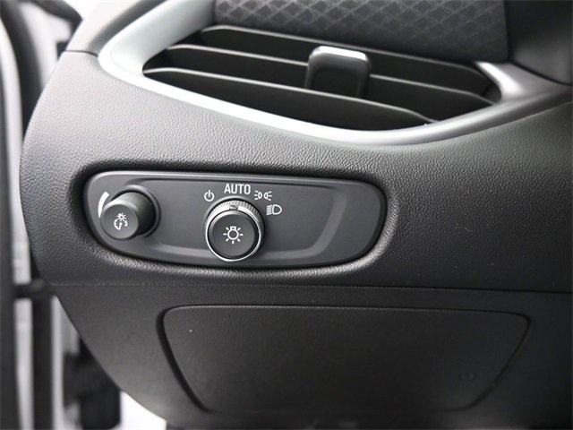 Used 2025 Chevrolet Malibu LT image 33