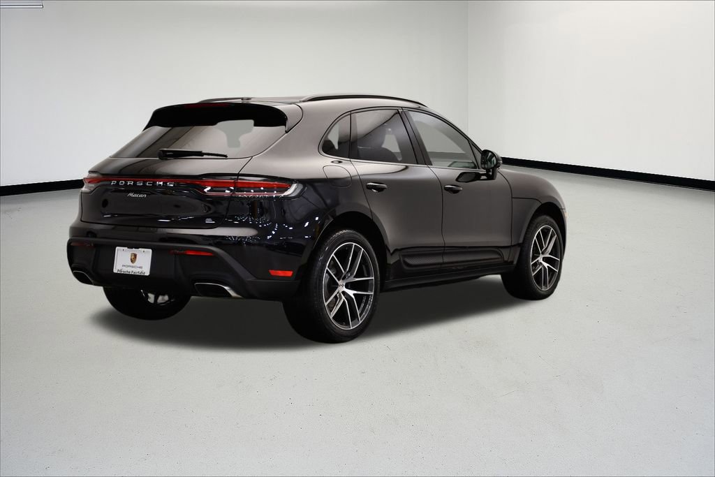 Used 2025 Porsche Macan image 5