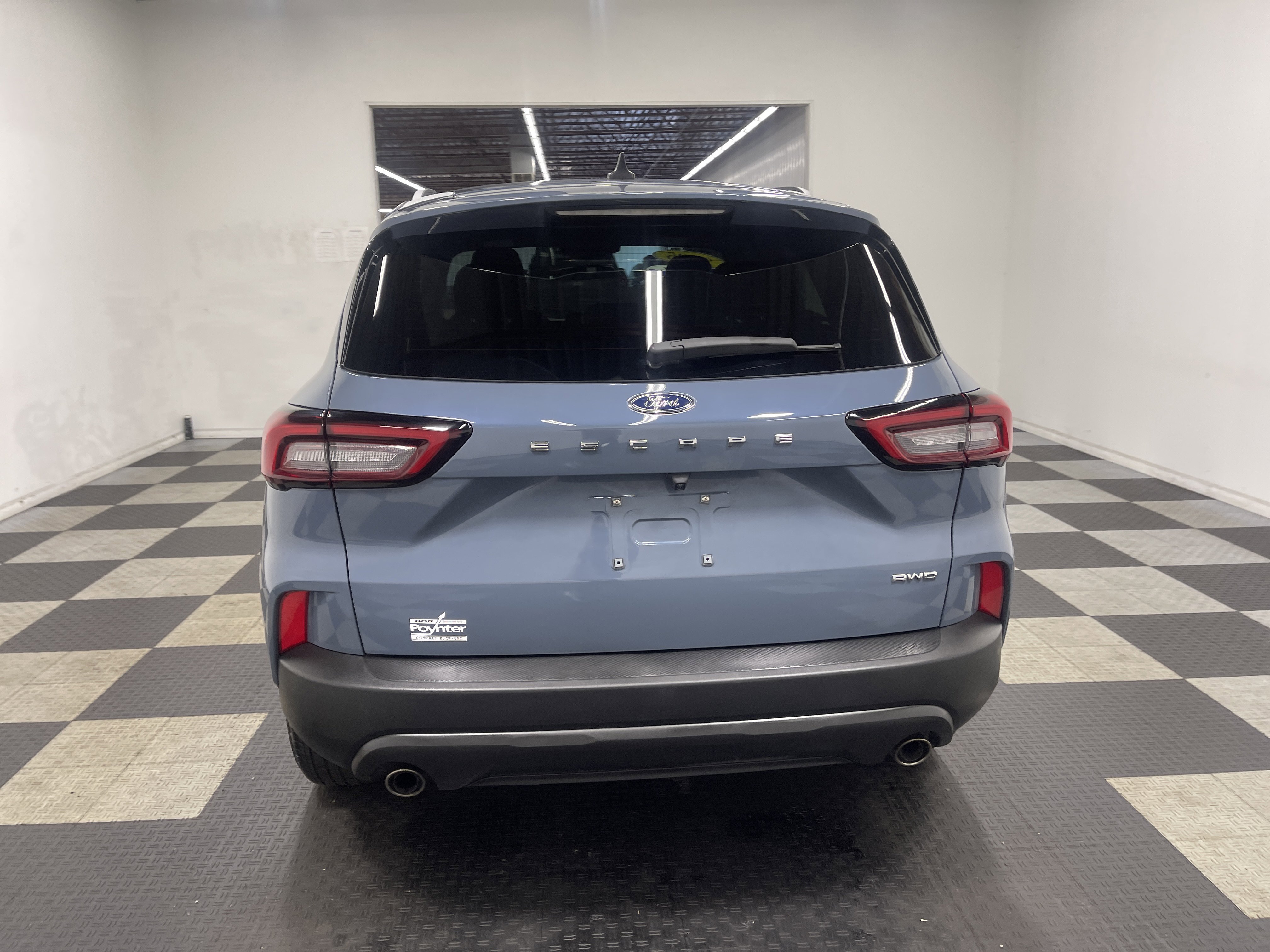 Used 2025 Ford Escape ST-Line image 3