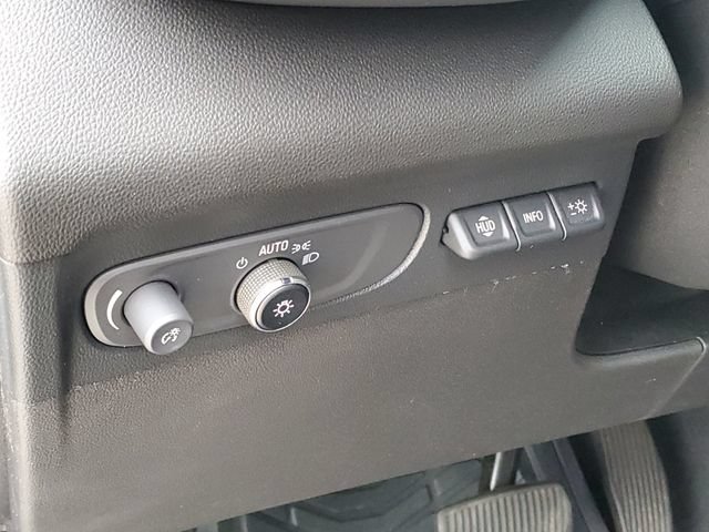 Used 2022 Buick Envision Avenir w/ Technology Package II AWD/4WD image 26