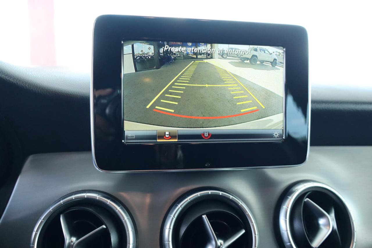 Used 2016 Mercedes-Benz CLA 250 image 27