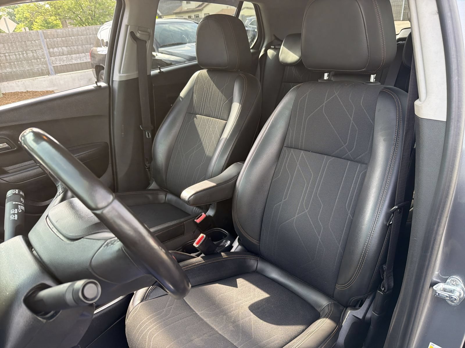 Used 2019 Chevrolet Trax LT w/ LT Convenience Package AWD/4WD image 20