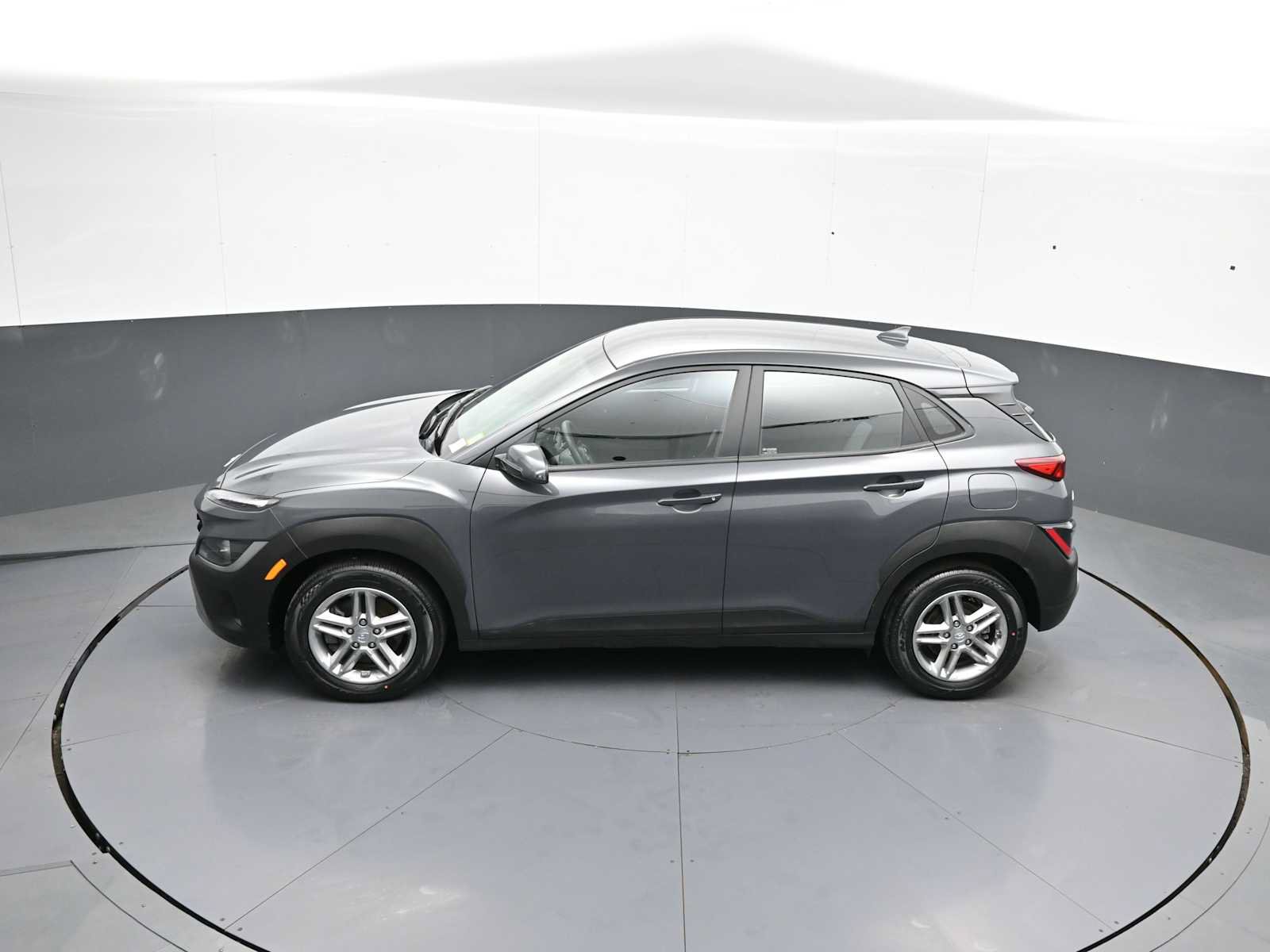 Used 2023 Hyundai Kona SE w/ Cargo Package AWD/4WD image 39