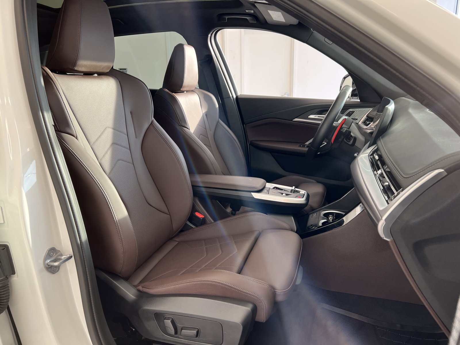 Used 2024 BMW X1 M35i w/ Premium Package image 52