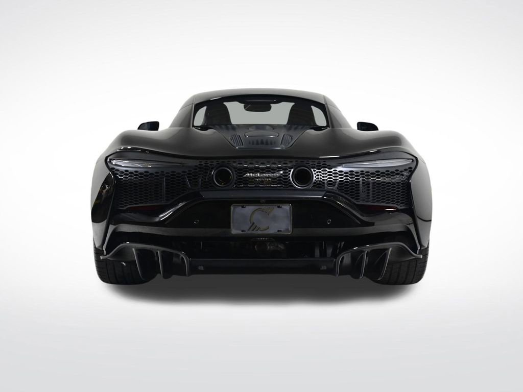New 2026 McLaren Artura image 4