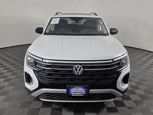 Used 2024 Volkswagen Atlas Peak Edition SEL AWD/4WD image 10