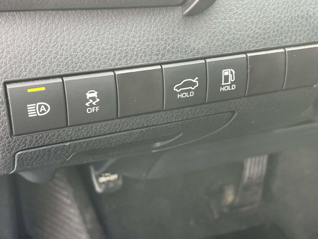 Used 2024 Toyota Camry SE FWD image 18