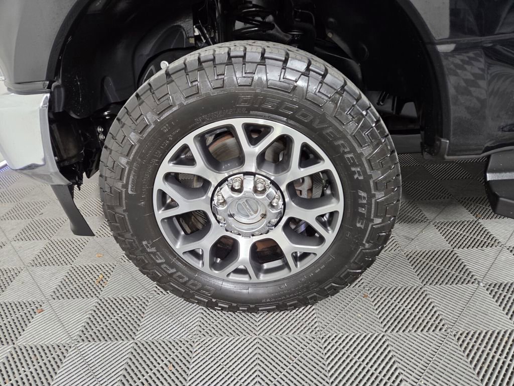 Used 2021 Ford F250 Lariat w/ Lariat Value Package image 10