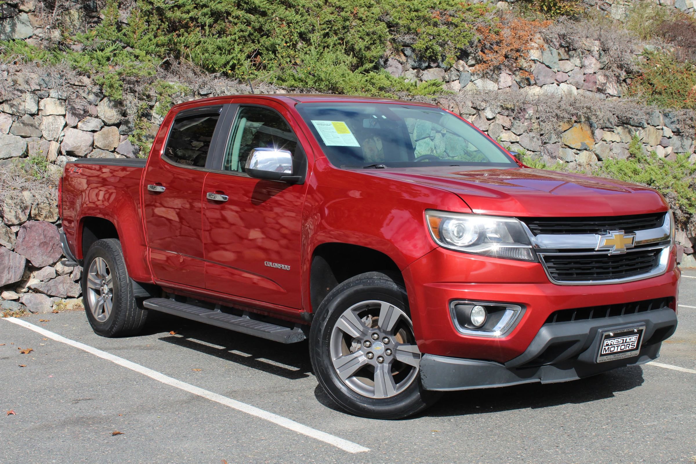 Used 2015 Chevrolet Colorado LT w/ Luxury Package image 4