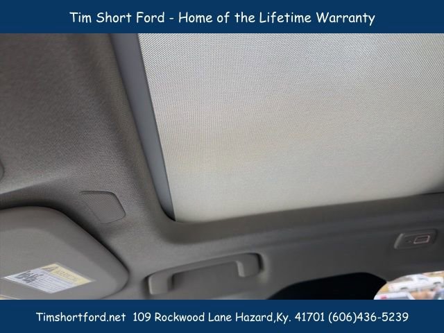 Used 2023 Volvo XC40 B5 Plus w/ Protection Package Premier image 22