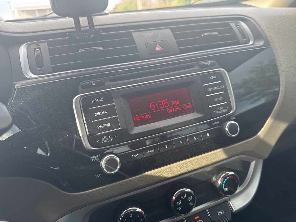 Used 2016 Kia Rio LX image 7