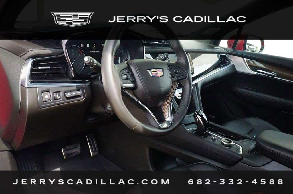 Certified 2025 Cadillac XT6 Sport w/ Platinum Package AWD/4WD image 21