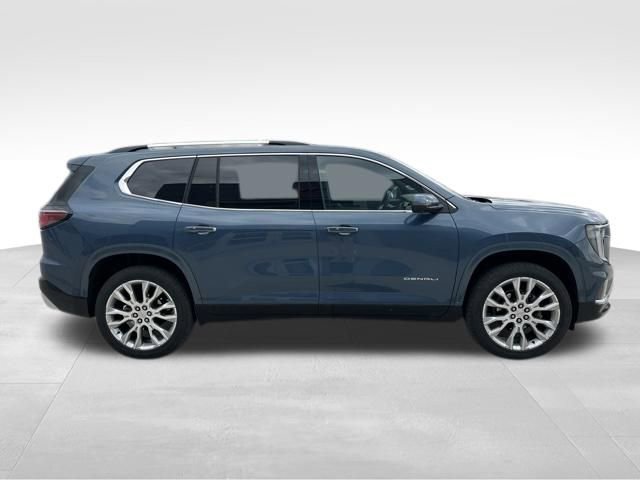Used 2024 GMC Acadia Denali w/ Super Cruise Package image 3