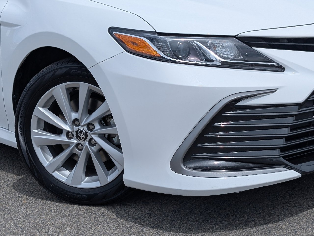 Used 2024 Toyota Camry LE FWD image 10