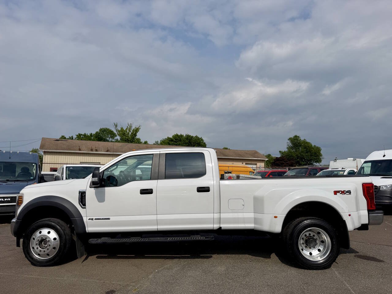 Used 2019 Ford F450 XL w/ Power Equipment Group AWD/4WD image 3