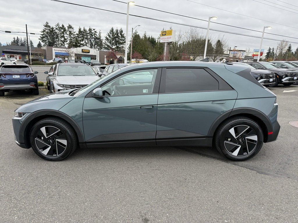 Certified 2025 Hyundai Ioniq 5 SE image 2