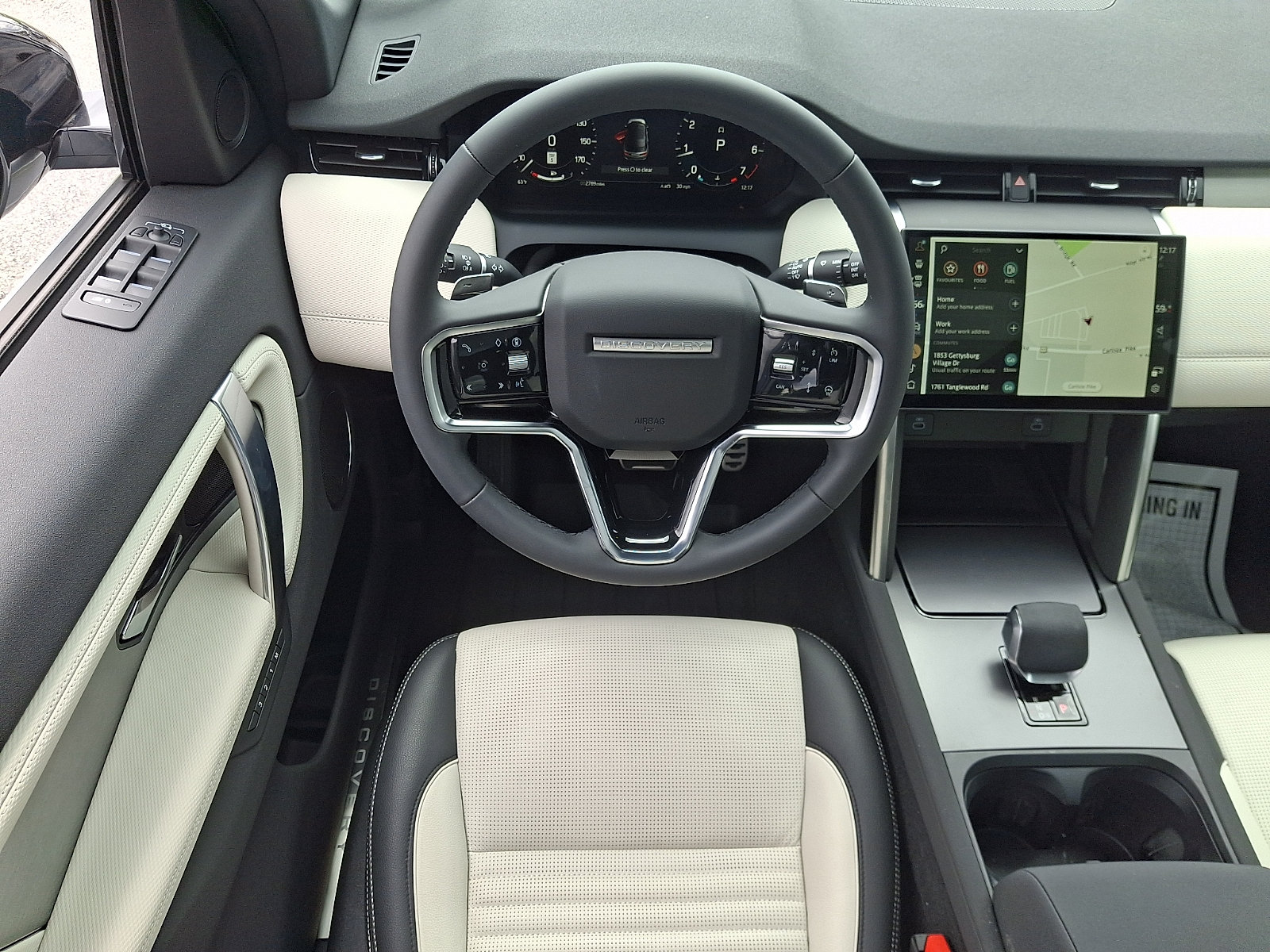 New 2025 Land Rover Discovery Sport Dynamic SE AWD/4WD image 8